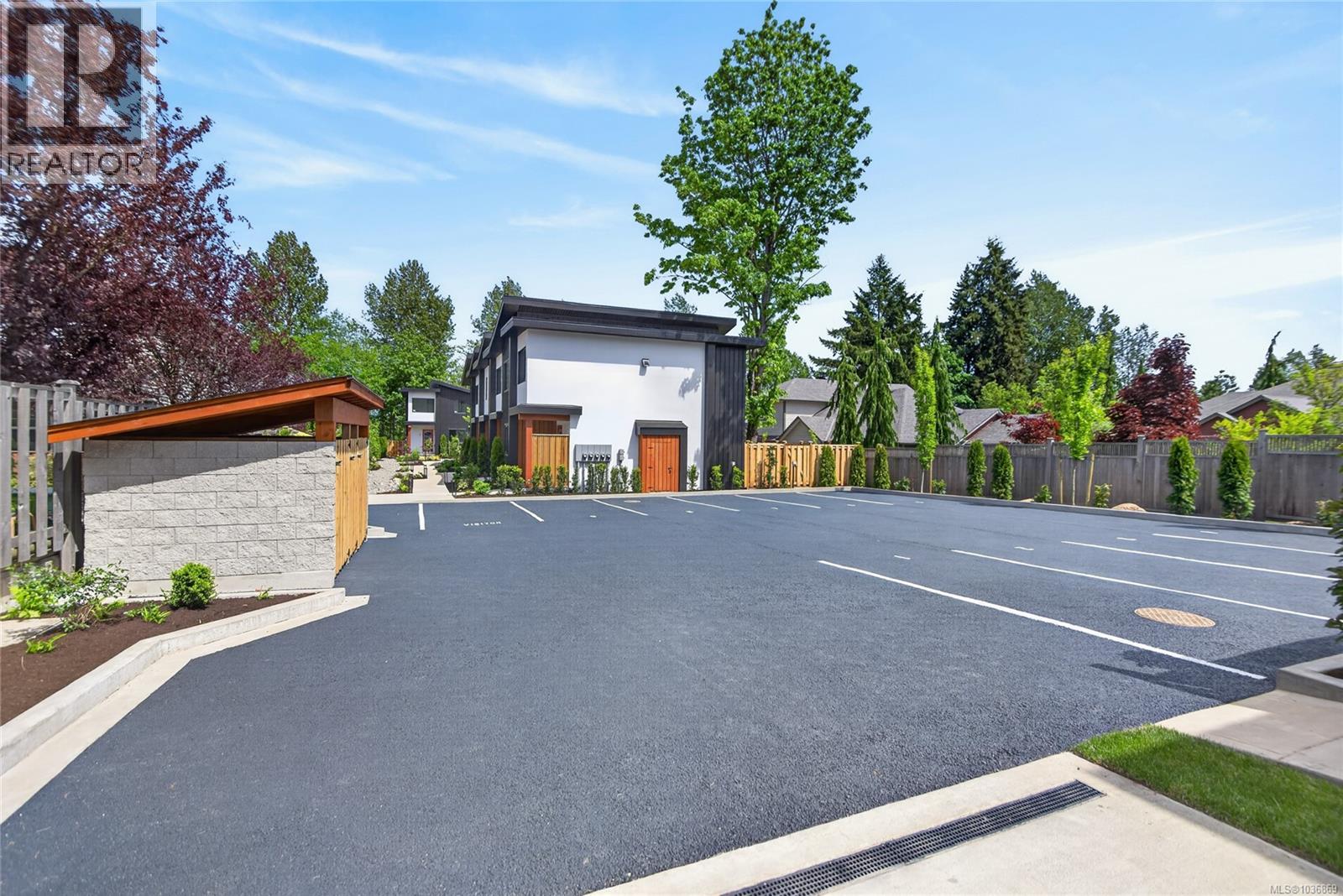 #6 1590 Piercy Ave - 29