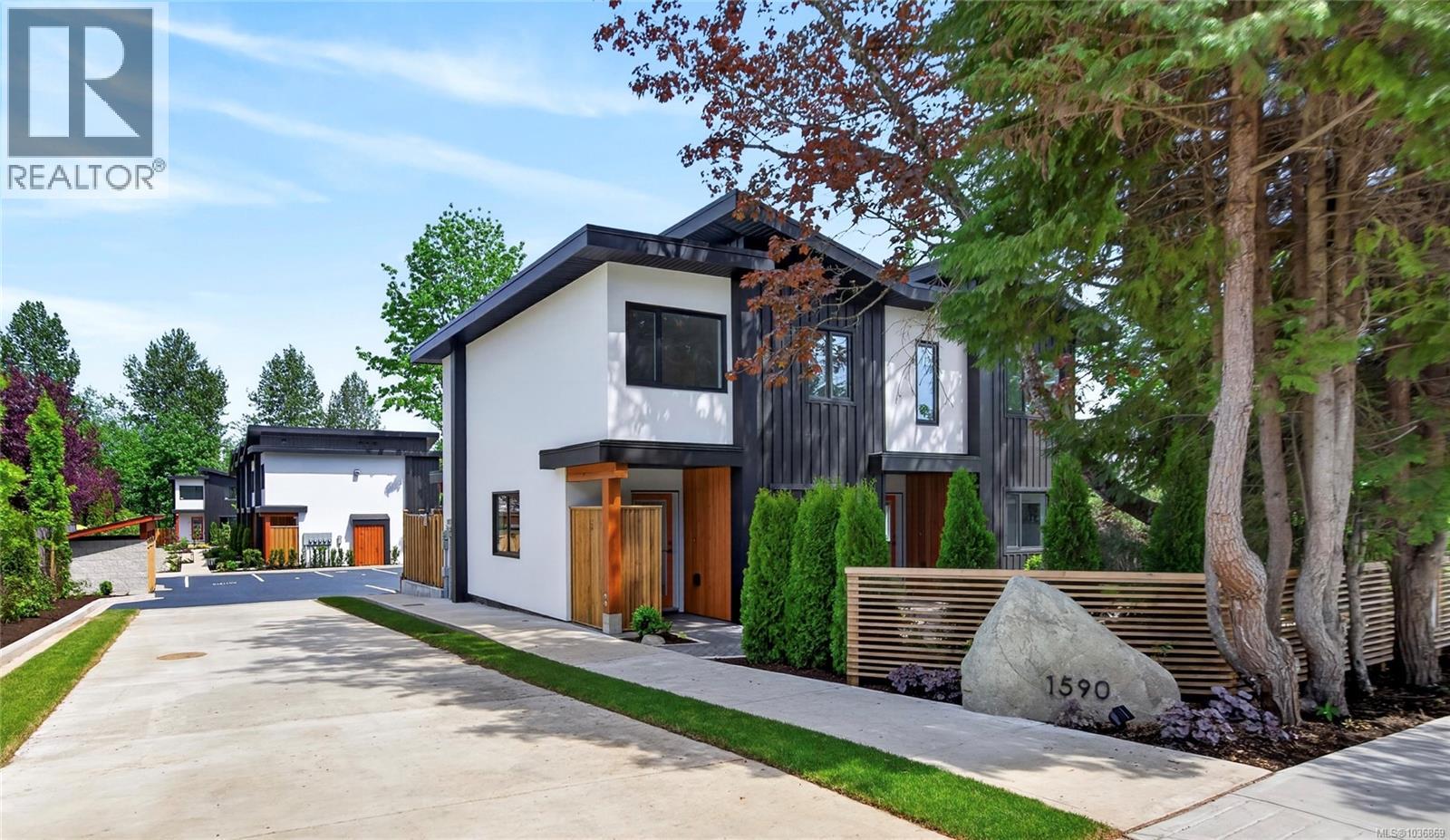 #6 1590 Piercy Ave - 1