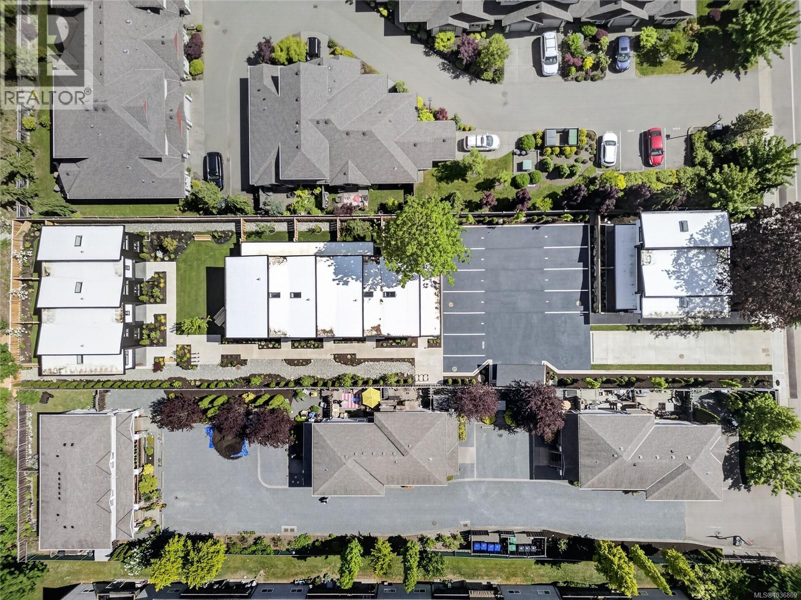 #6 1590 Piercy Ave - 46