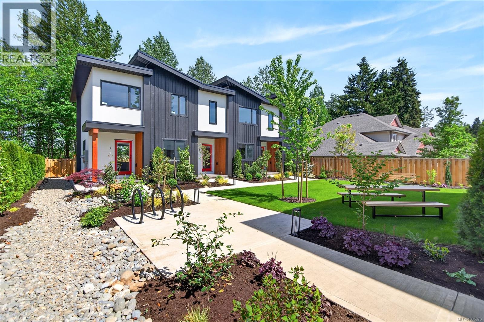 #7 1590 Piercy Ave - 4