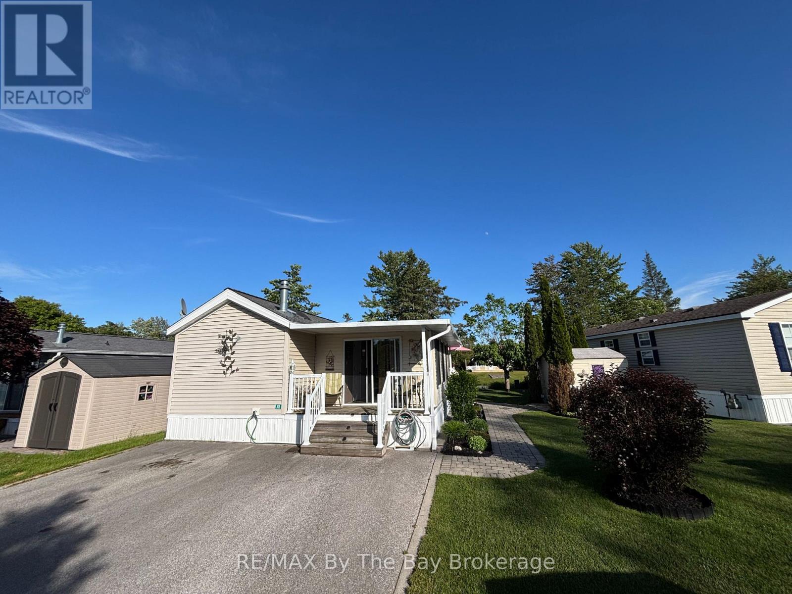 13 WHITE PINES TRAIL - 36