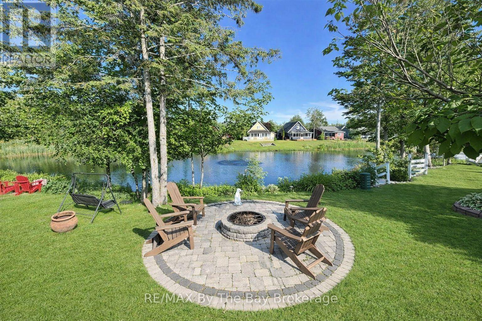 13 WHITE PINES TRAIL - 6