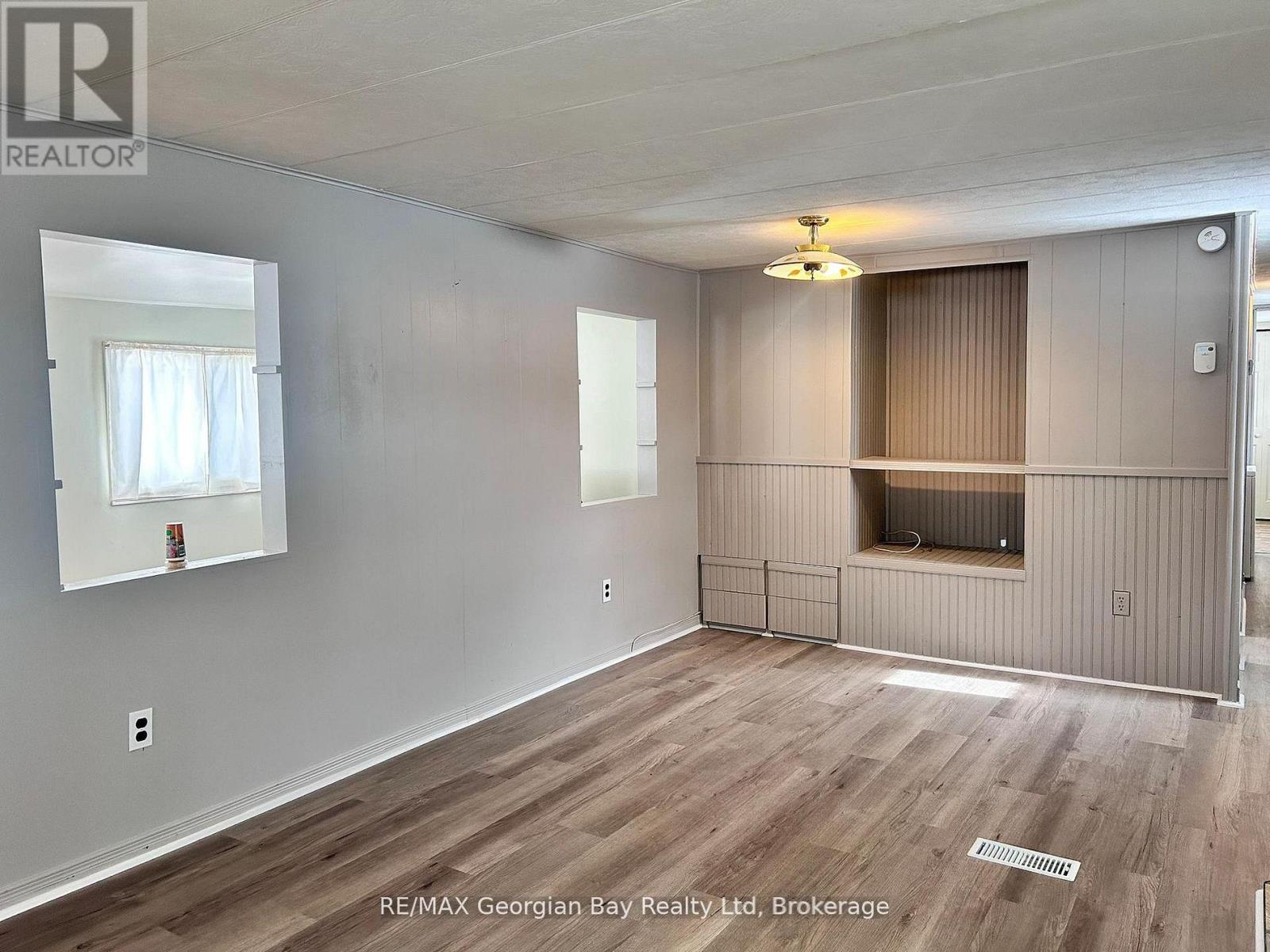3 NORTHLAND ROAD - 8