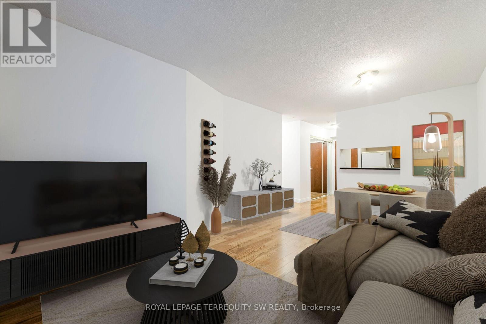 #407 1055 BAY STREET - 3