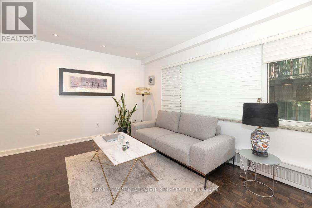 #103 31 ROSEDALE ROAD - 11