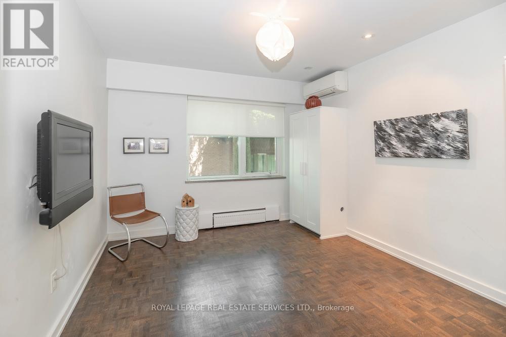 #103 31 ROSEDALE ROAD - 16