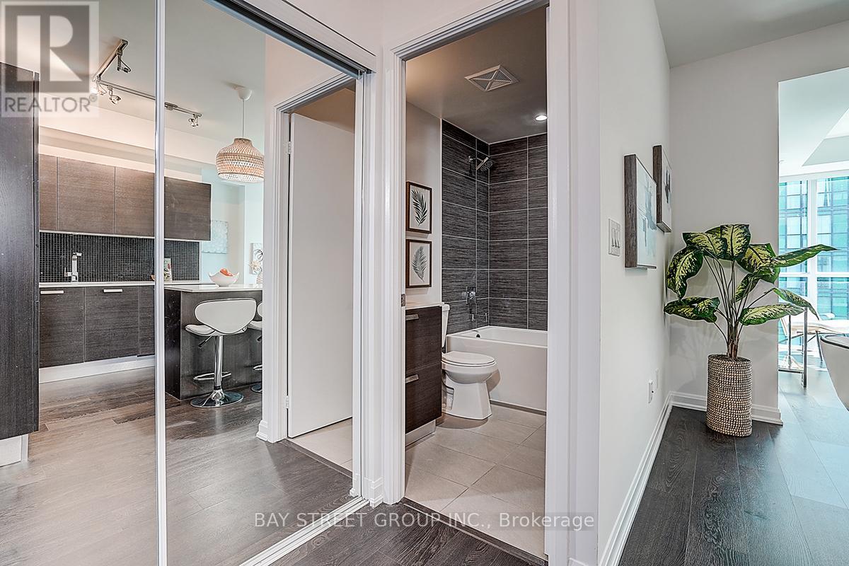 #3209 11 BOGERT AVENUE - 11