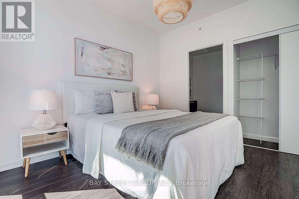 #3209 11 BOGERT AVENUE - 28