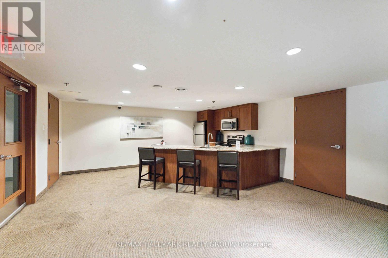 #1402 195 BESSERER STREET - 40