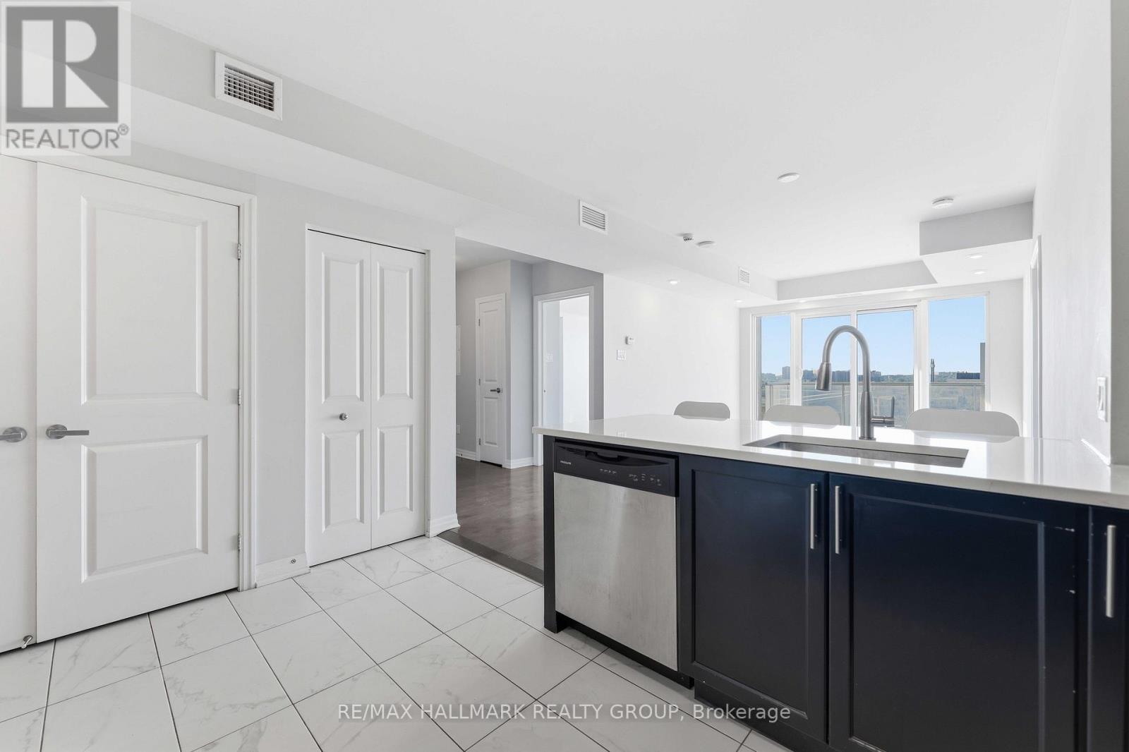 #1402 195 BESSERER STREET - 12