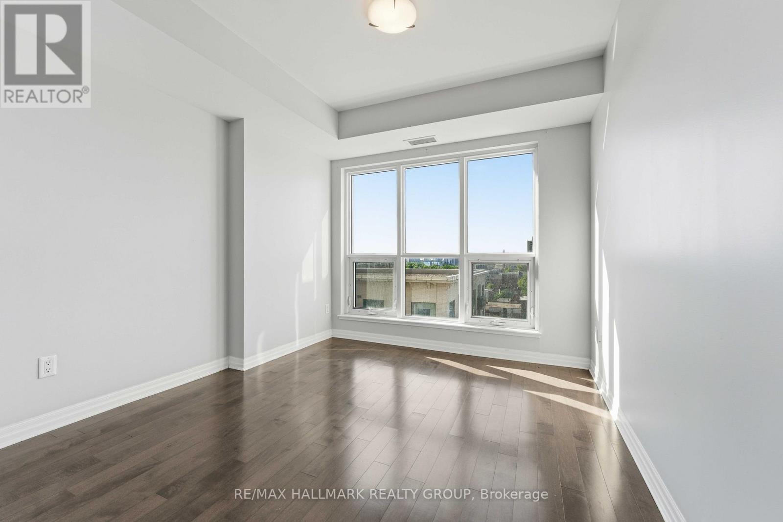 #1402 195 BESSERER STREET - 25