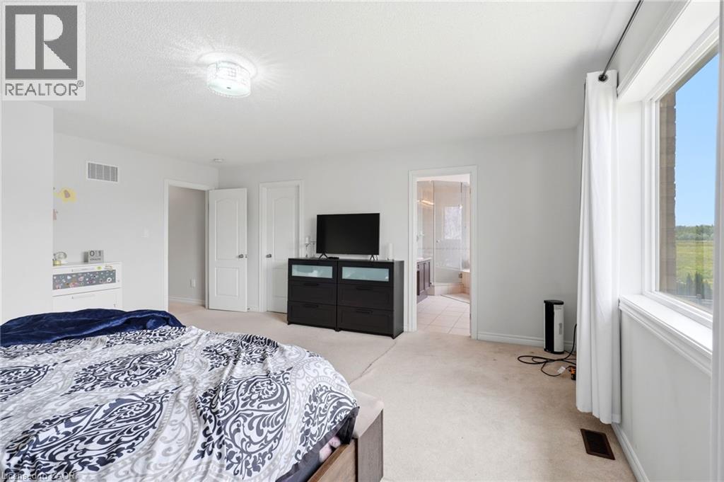 639 HAMMOND Street - 37