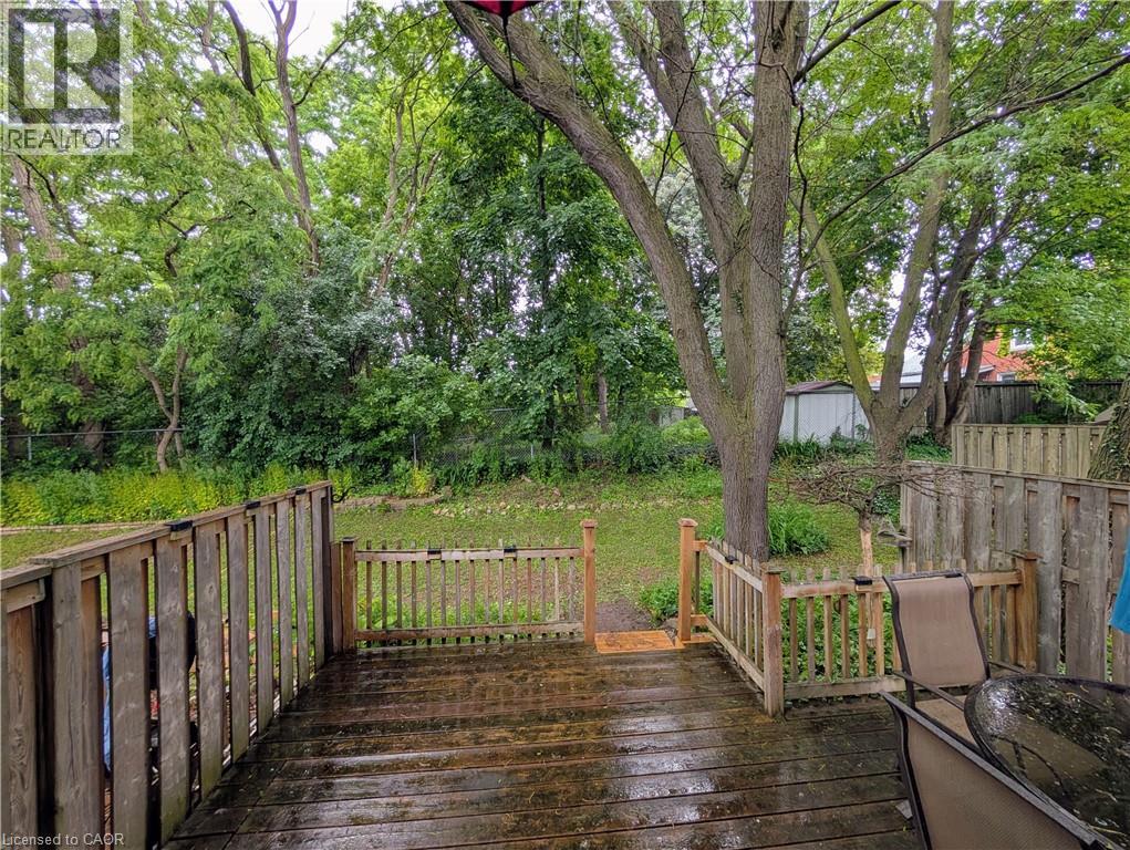 #7 121 MORGAN Avenue - 28