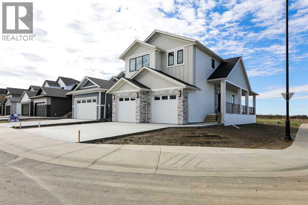 570 Malahat Green W - 1