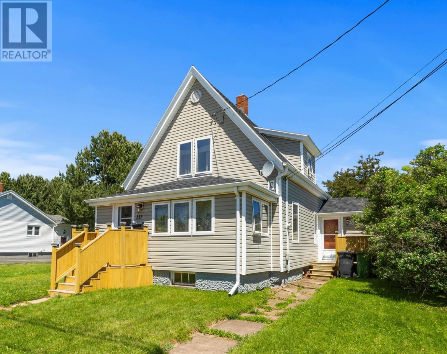 317 Hawthorne Avenue - 1