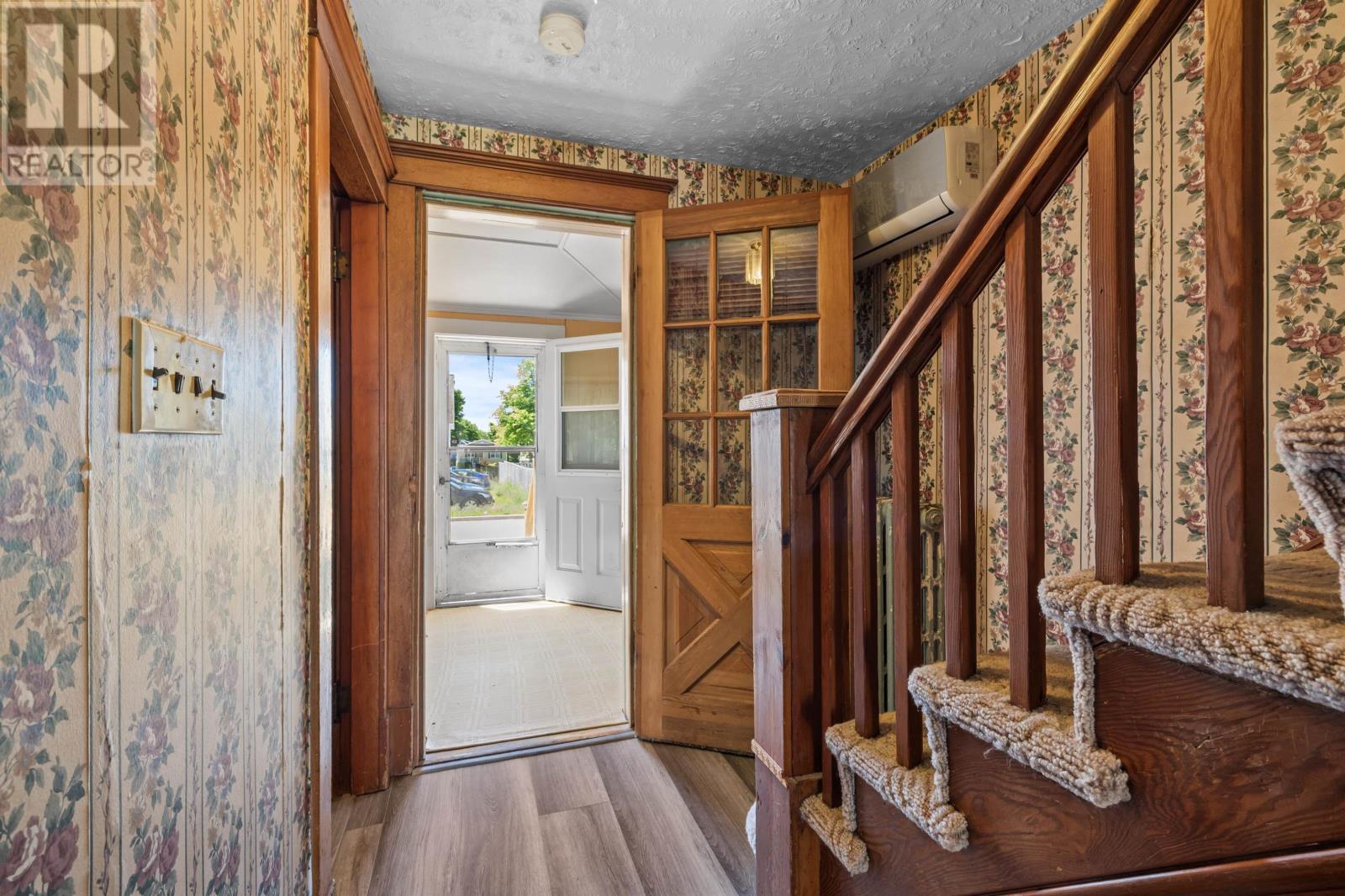 317 Hawthorne Avenue - 7