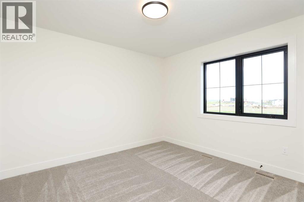 570 Malahat Green W - 14