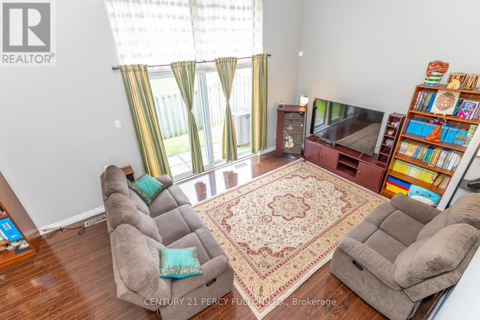 #4 1415 FIELDLIGHT BOULEVARD - 13