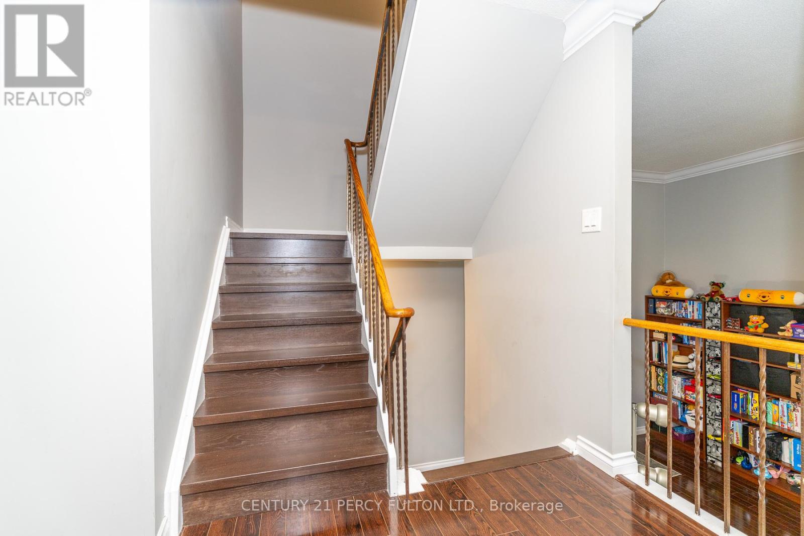 #4 1415 FIELDLIGHT BOULEVARD - 21