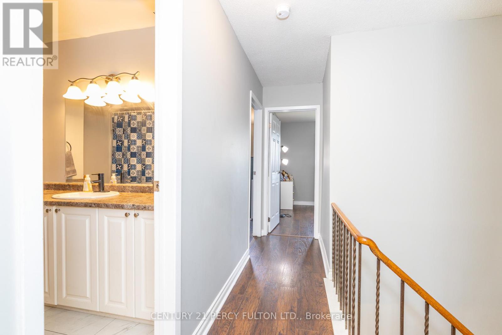 #4 1415 FIELDLIGHT BOULEVARD - 22