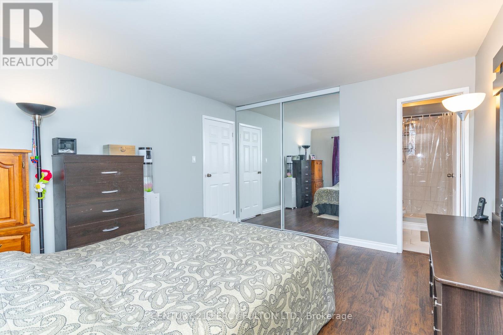 #4 1415 FIELDLIGHT BOULEVARD - 26