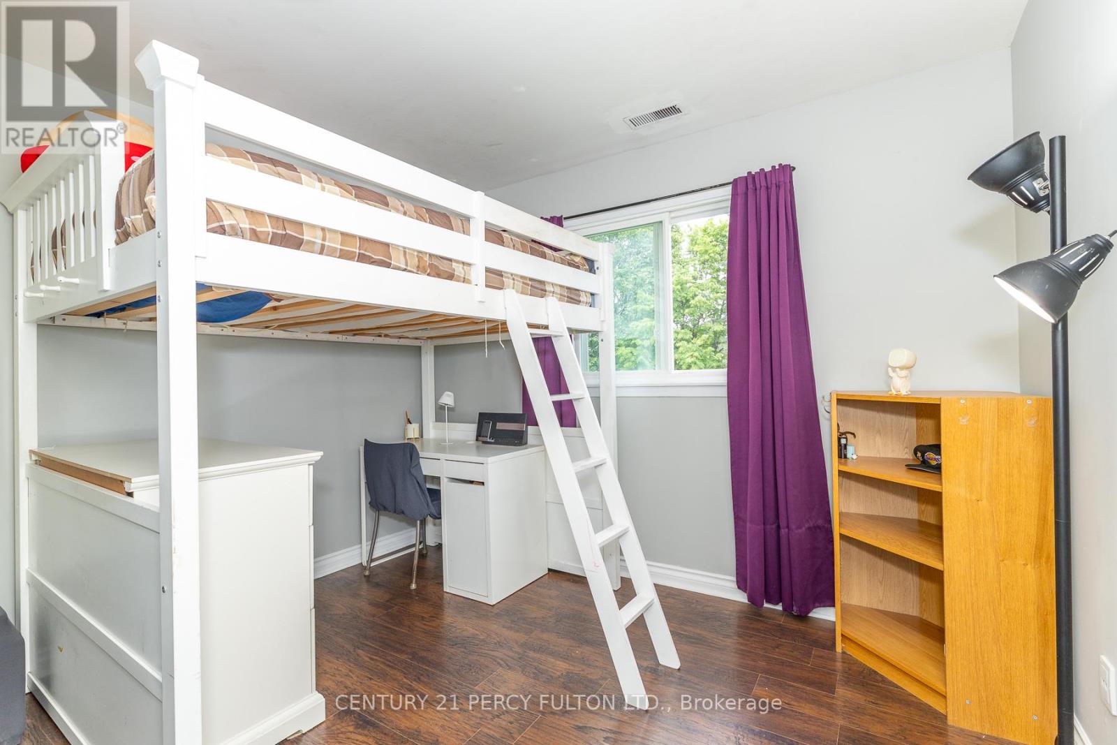#4 1415 FIELDLIGHT BOULEVARD - 32