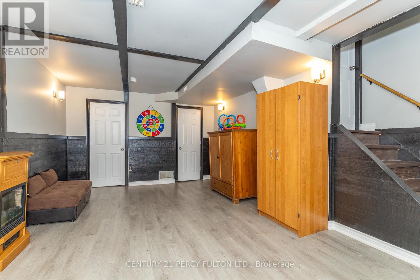 #4 1415 FIELDLIGHT BOULEVARD - 34
