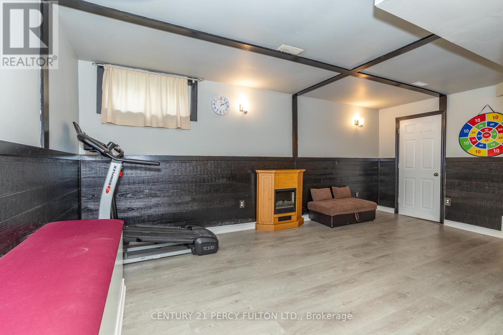 #4 1415 FIELDLIGHT BOULEVARD - 37