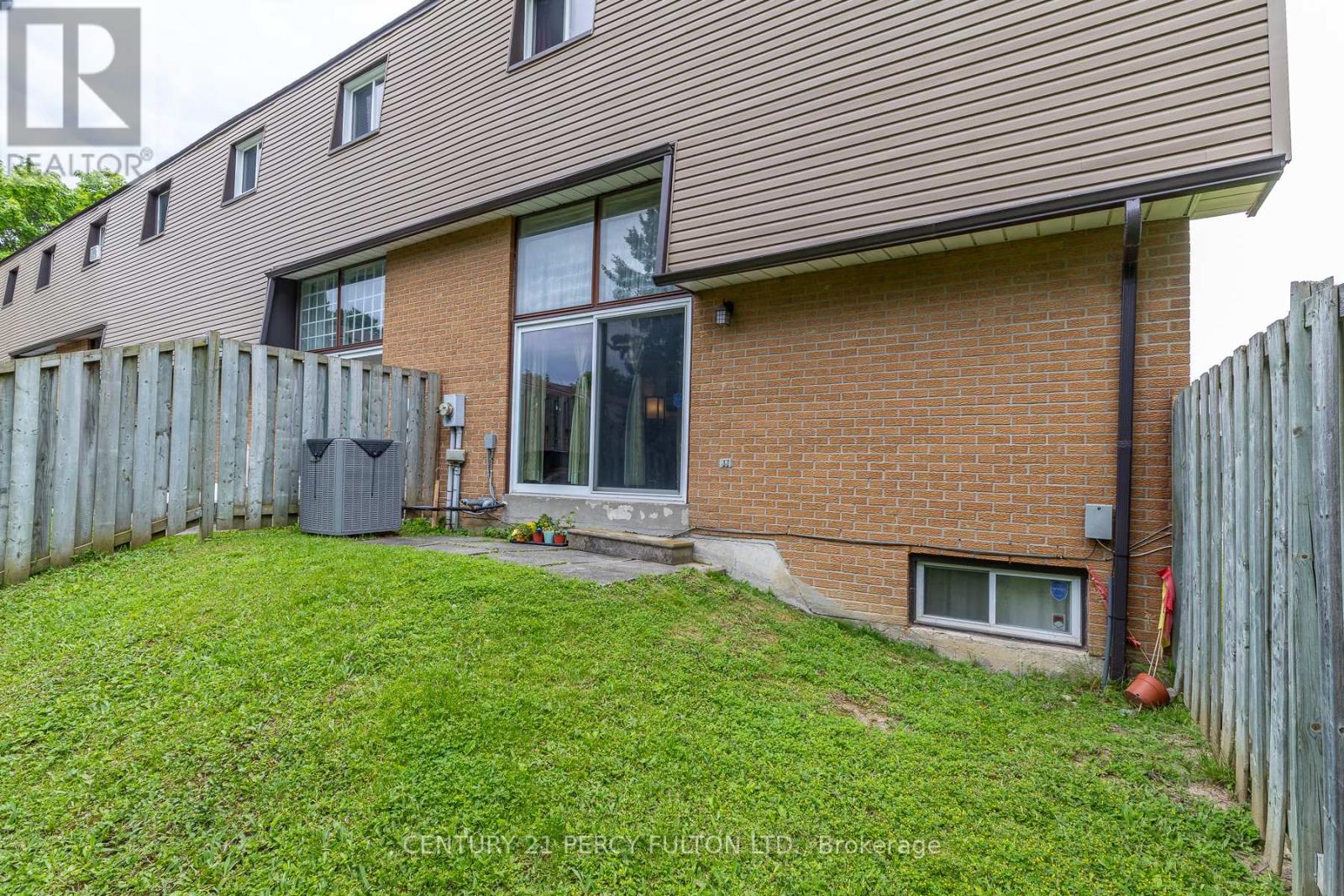 #4 1415 FIELDLIGHT BOULEVARD - 41