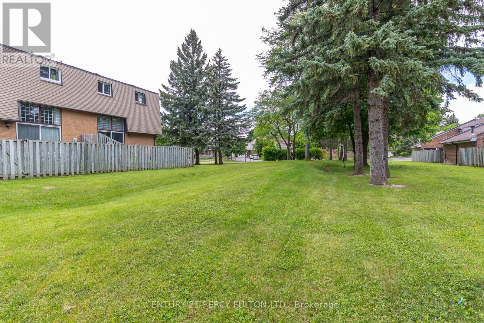 #4 1415 FIELDLIGHT BOULEVARD - 44