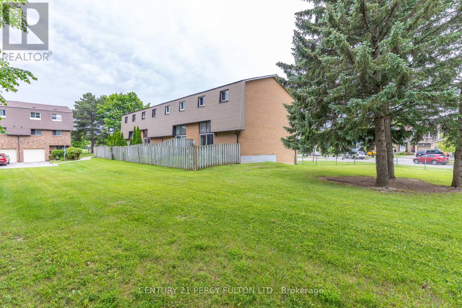 #4 1415 FIELDLIGHT BOULEVARD - 45