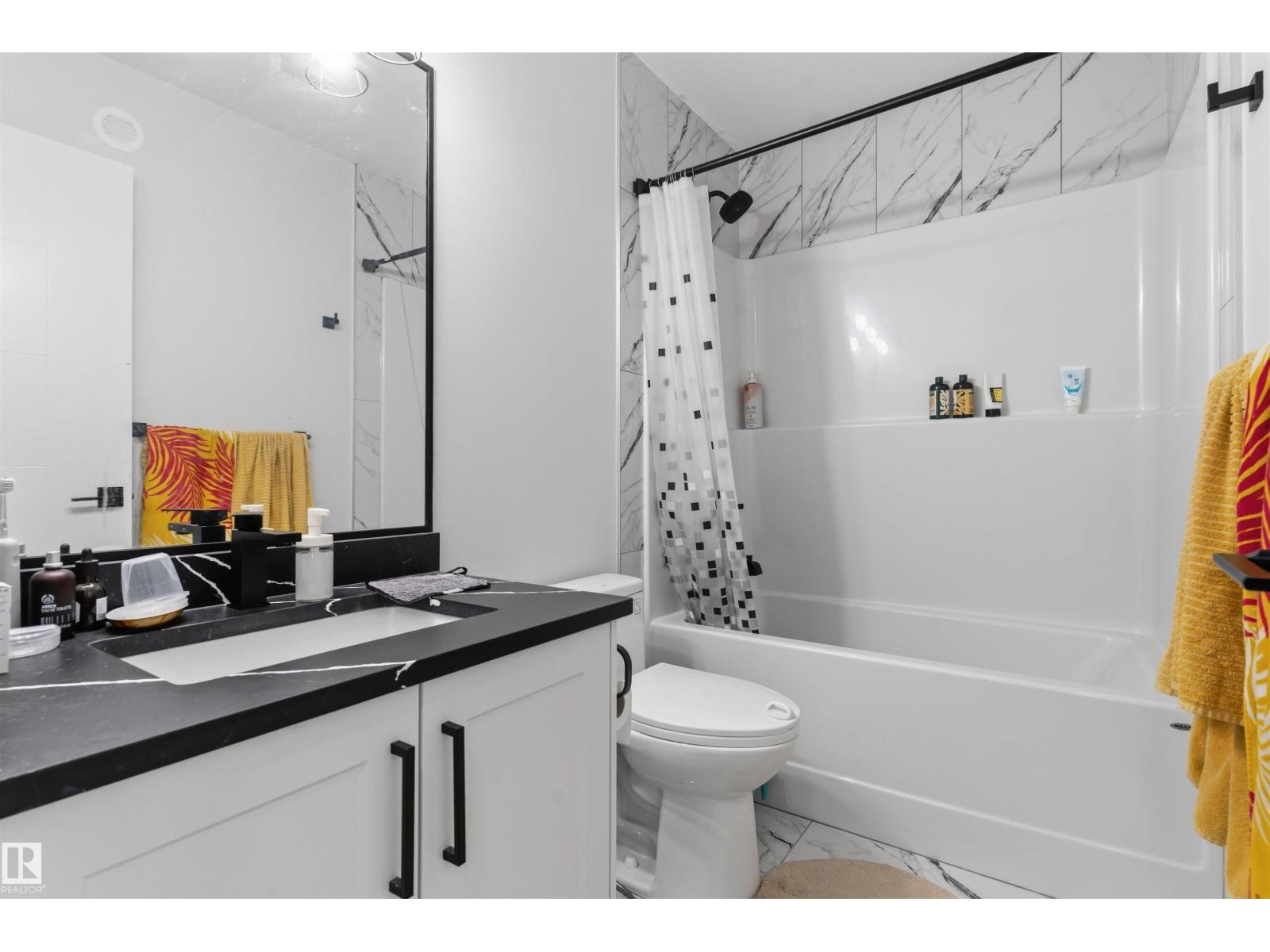 4373 37 ST - 18