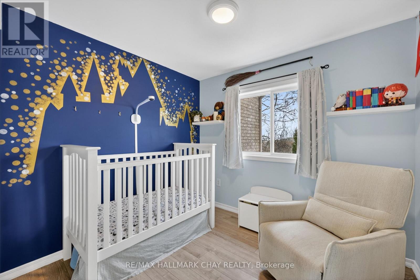2057 OSBOND ROAD - 19