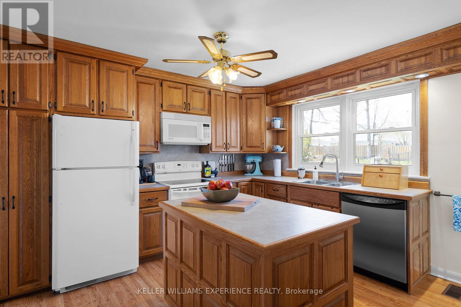 38 NORTH STREET W - 7