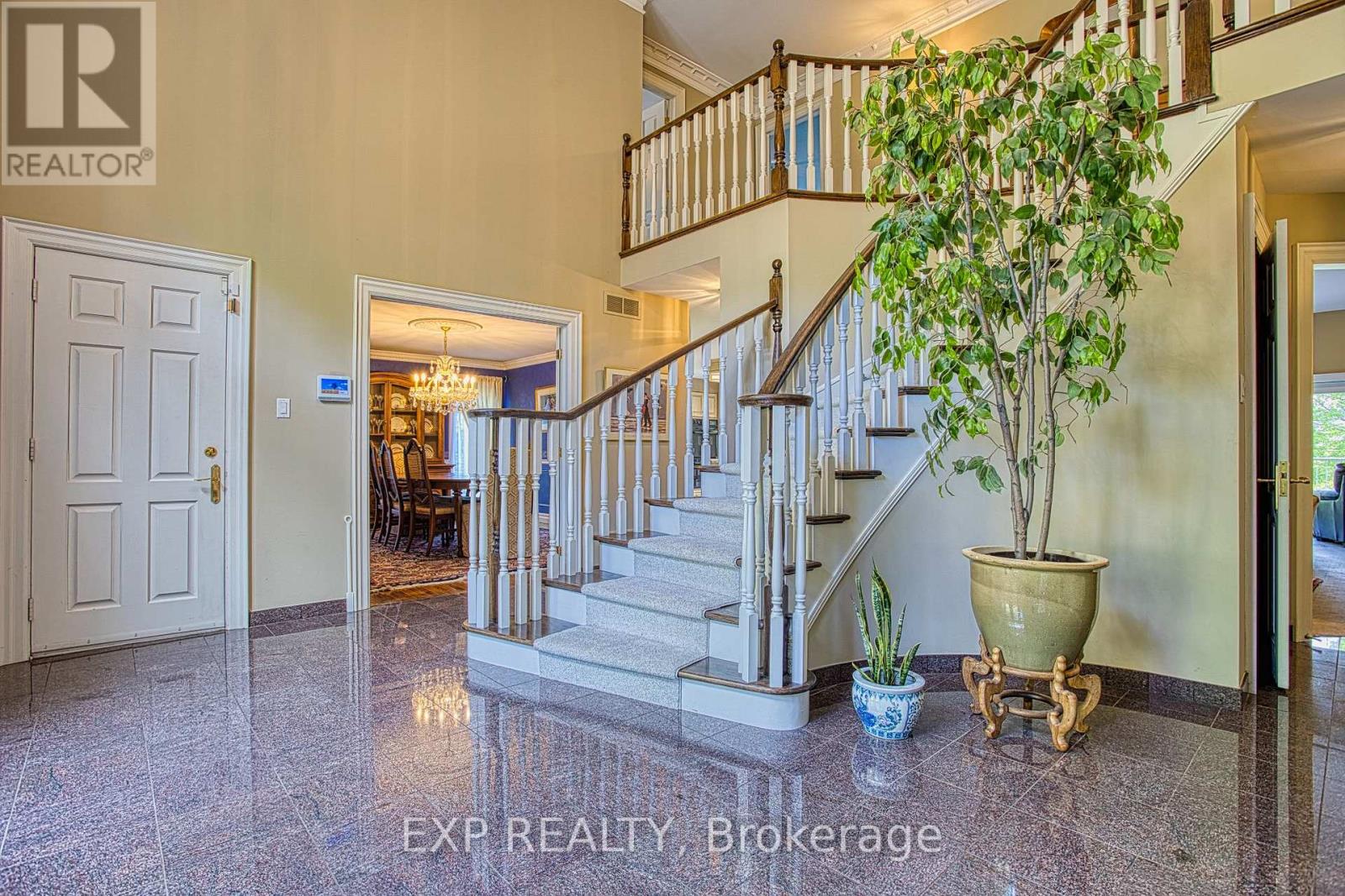 22 BURT COURT - 7