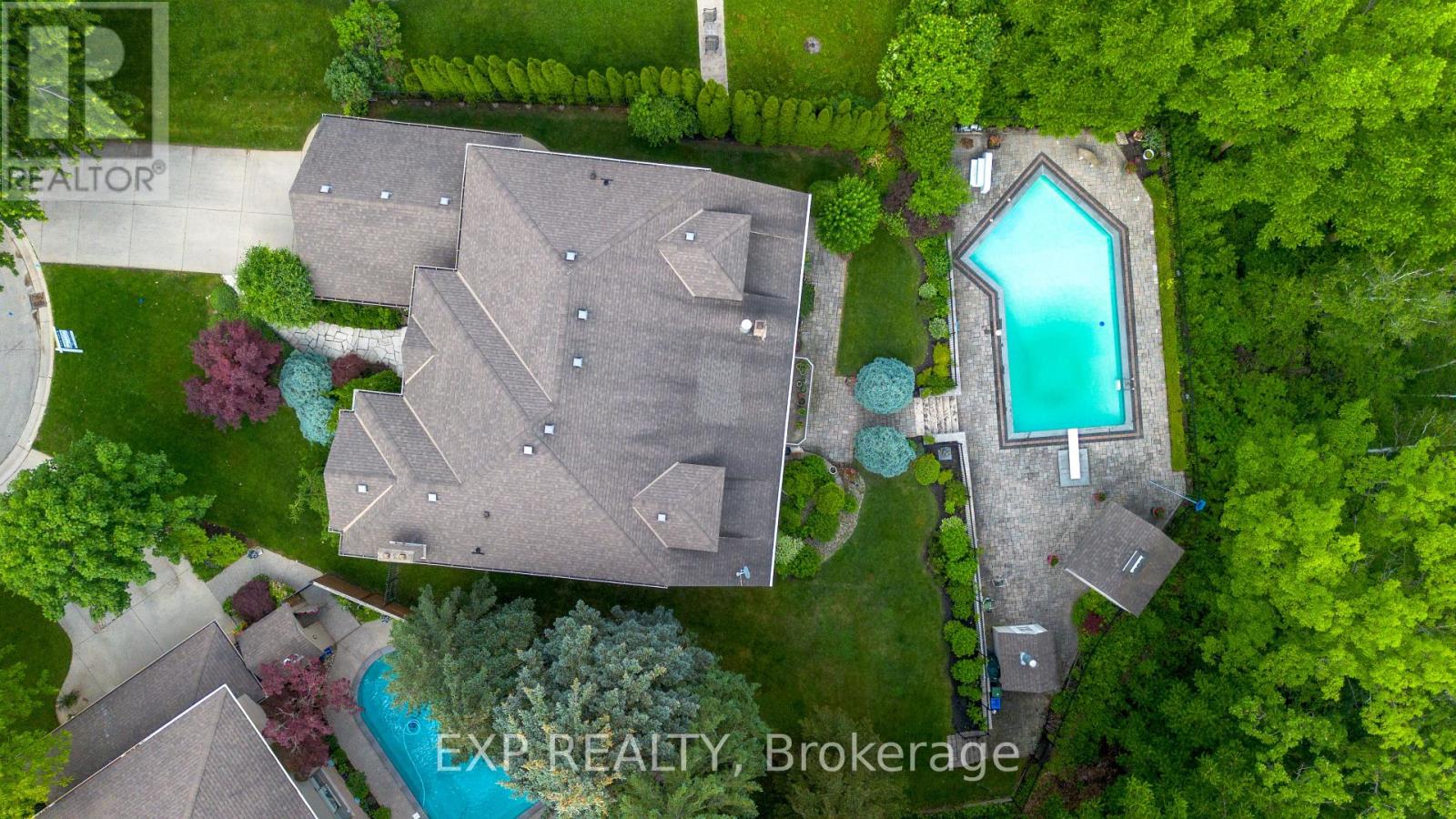 22 BURT COURT - 47