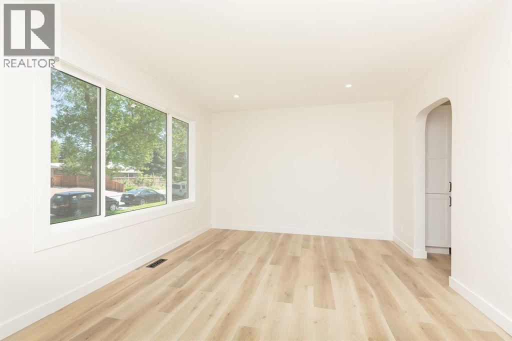 526 28 Street S - photo 5
