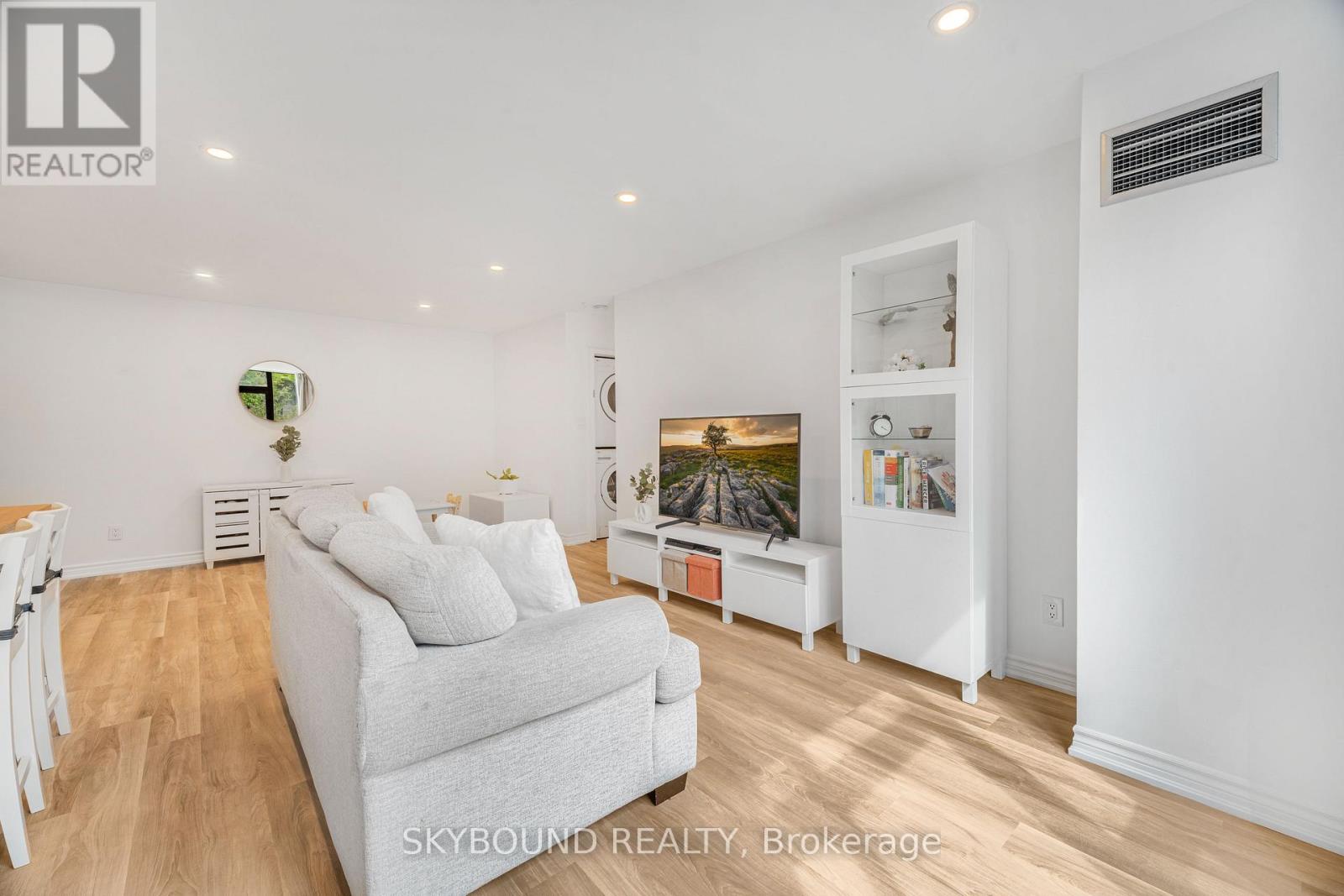 #108 200 ROBERT SPECK PARKWAY - 19
