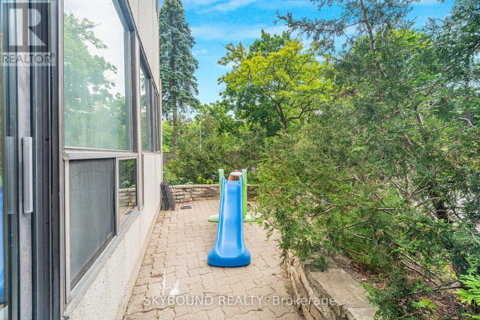 #108 200 ROBERT SPECK PARKWAY - 32