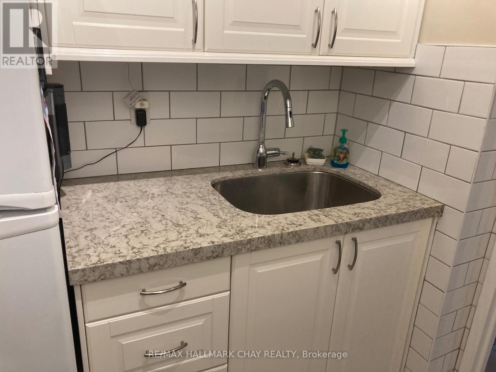 #604 3065 QUEEN FREDERICA DRIVE - 4
