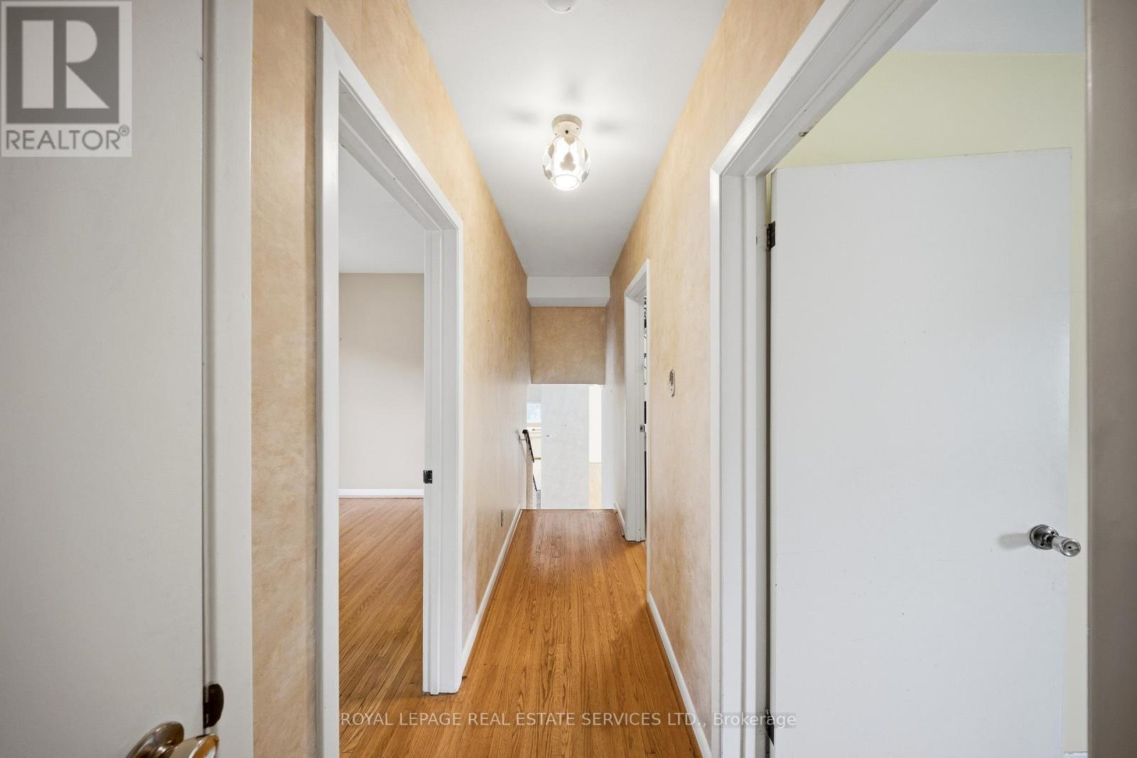 28 BEMERSYDE DRIVE - 22