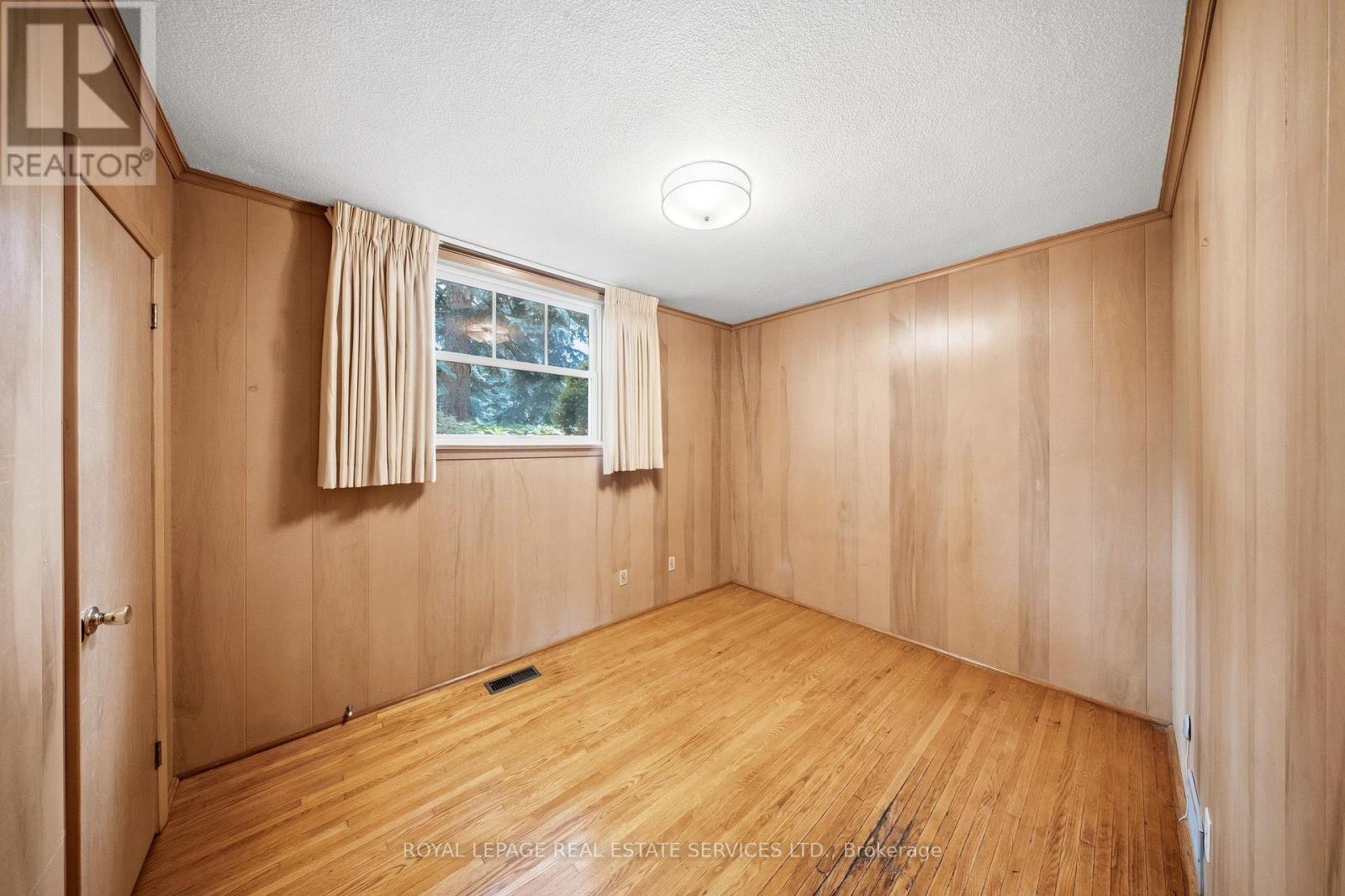 28 BEMERSYDE DRIVE - 29