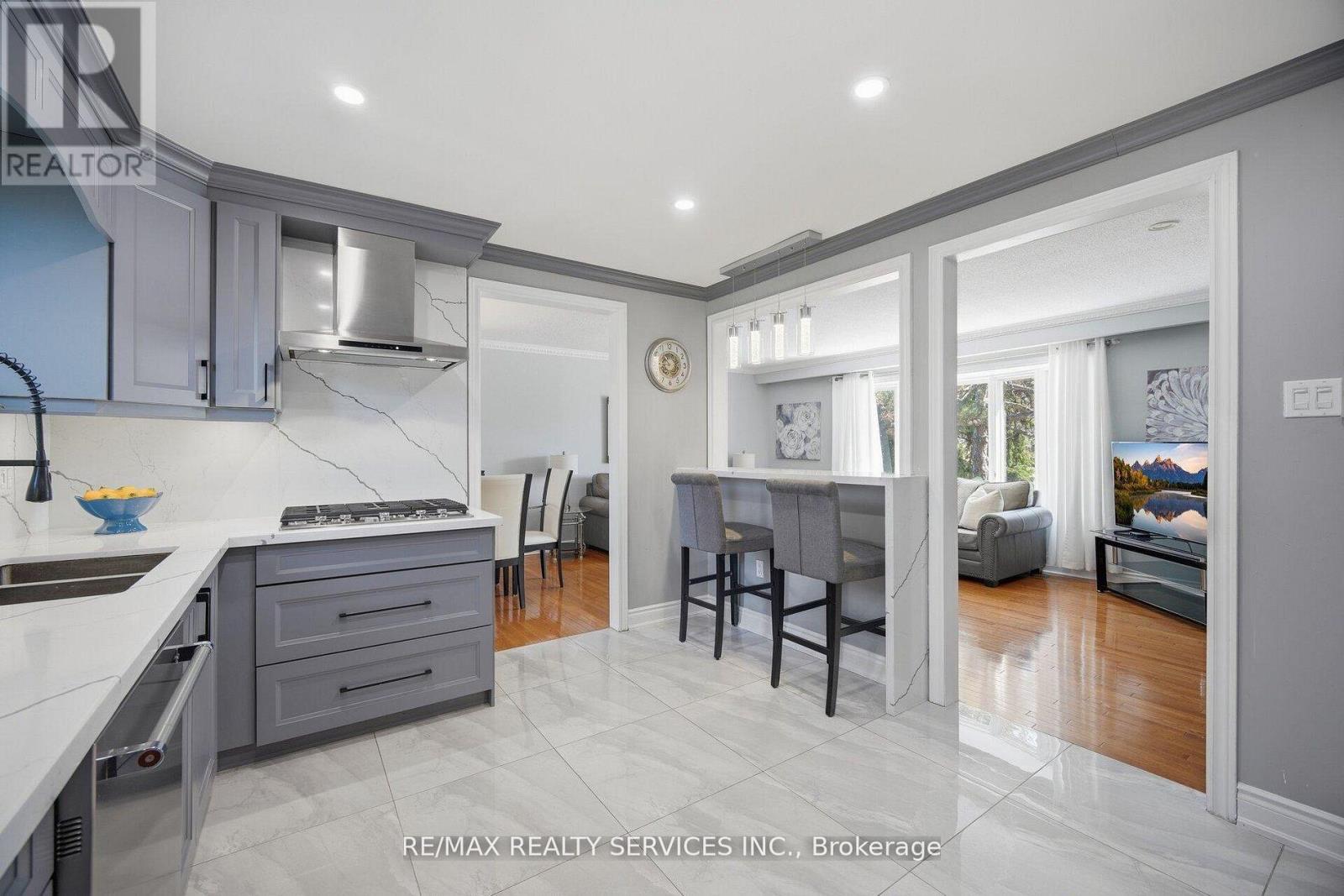 68 ELGIN DRIVE - 15