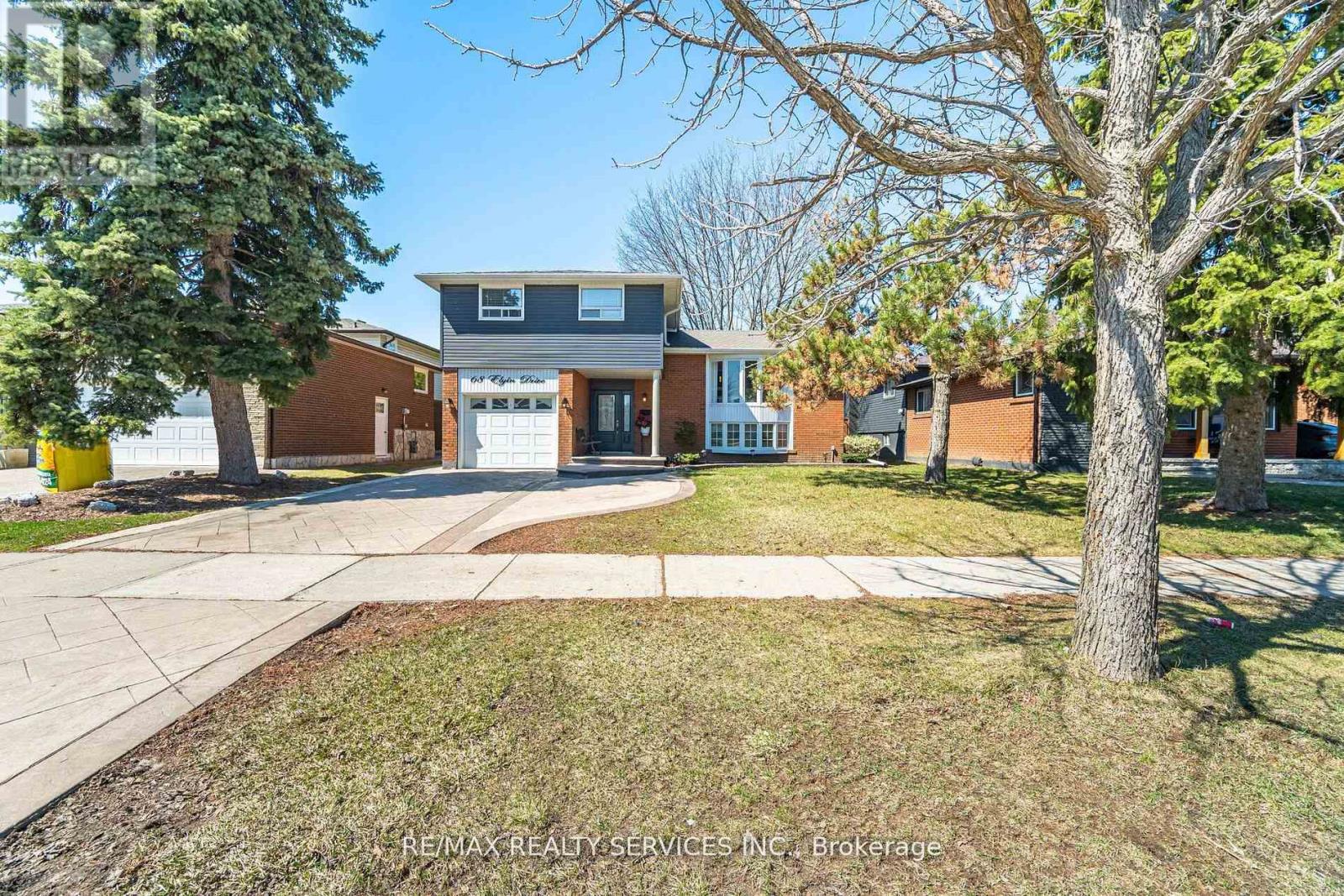 68 ELGIN DRIVE - 2