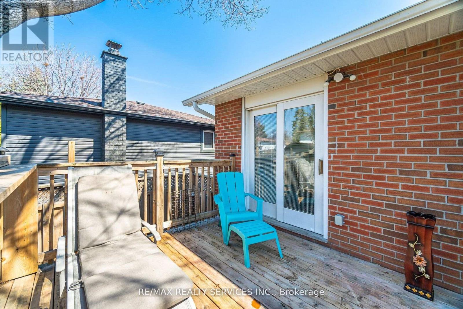 68 ELGIN DRIVE - 43