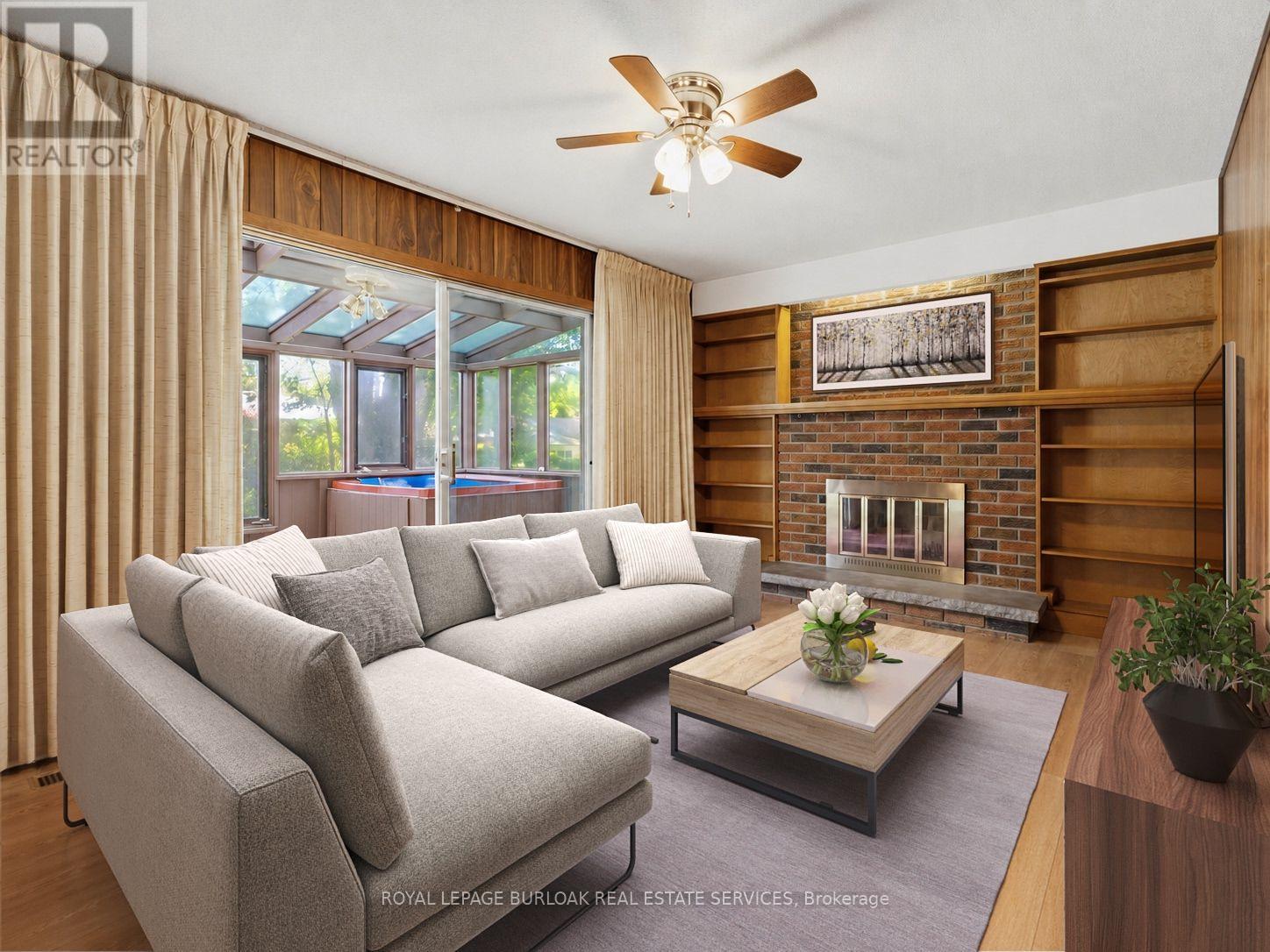 258 CAMELOT DRIVE - 19