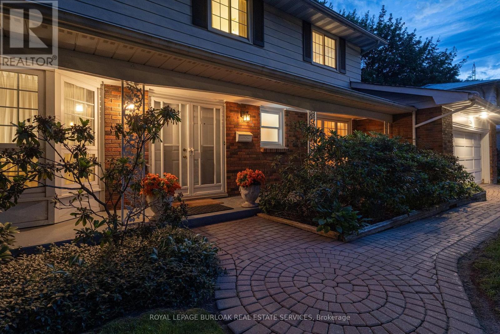 258 CAMELOT DRIVE - 3