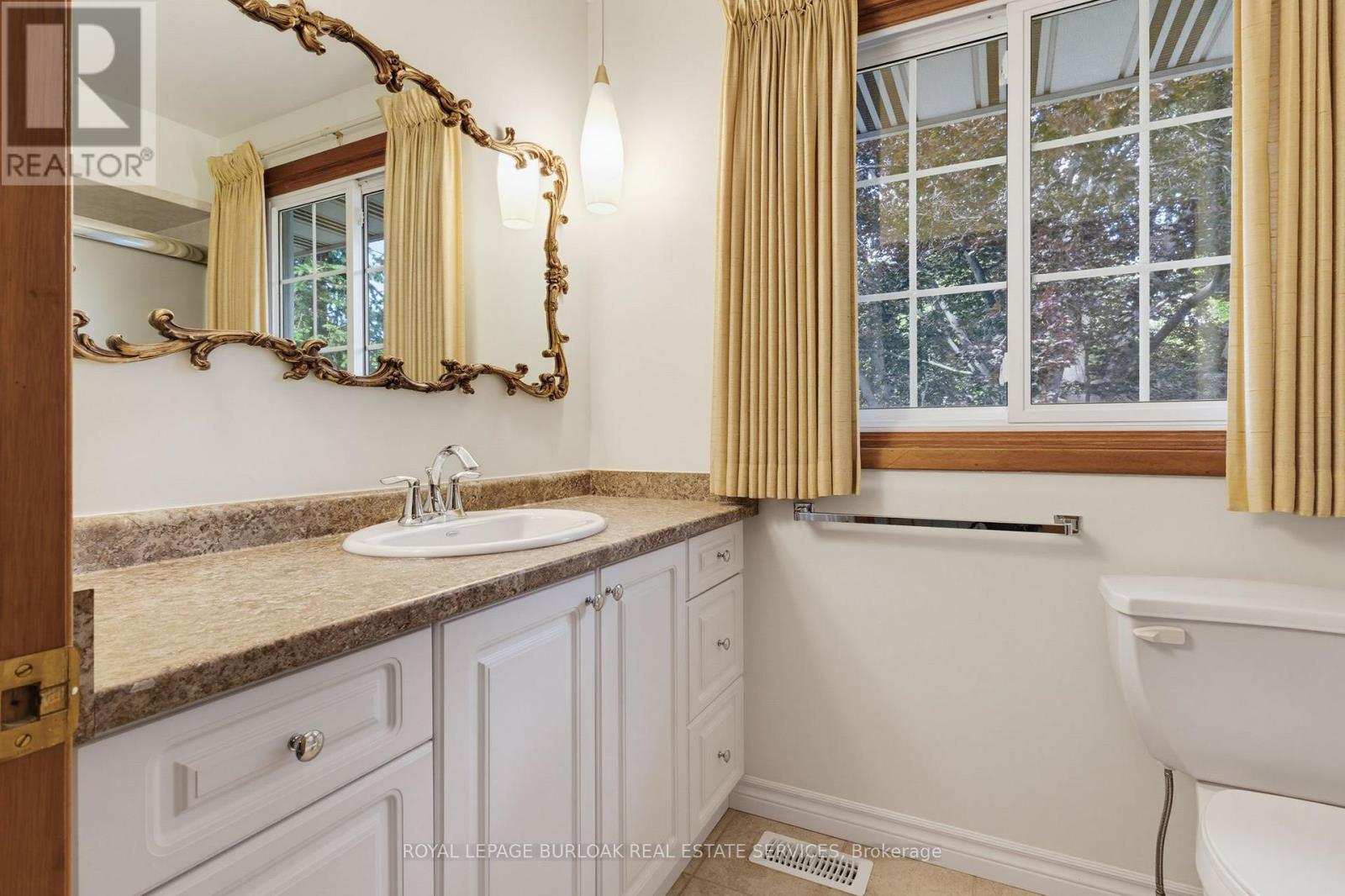 258 CAMELOT DRIVE - 36