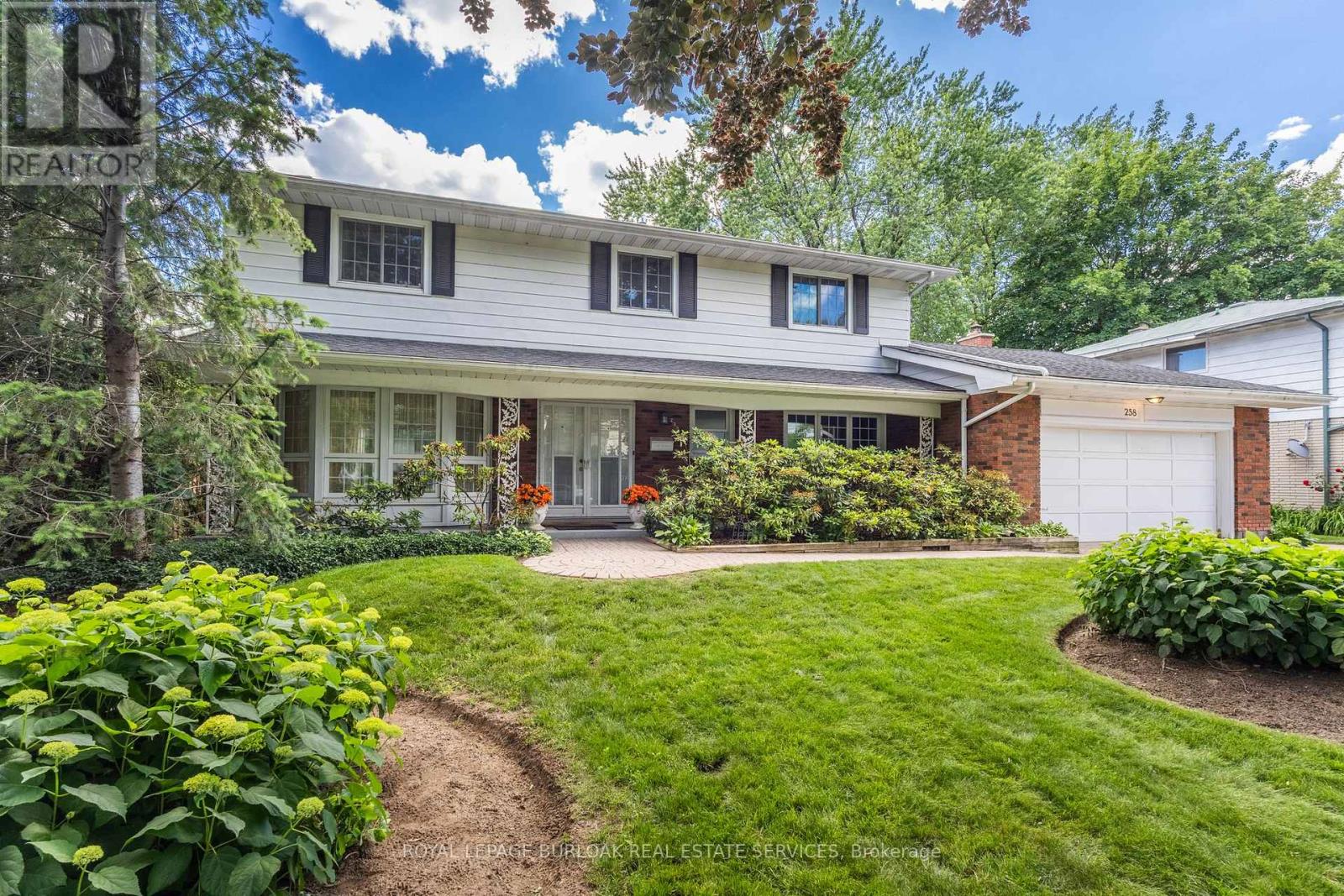 258 CAMELOT DRIVE - 4