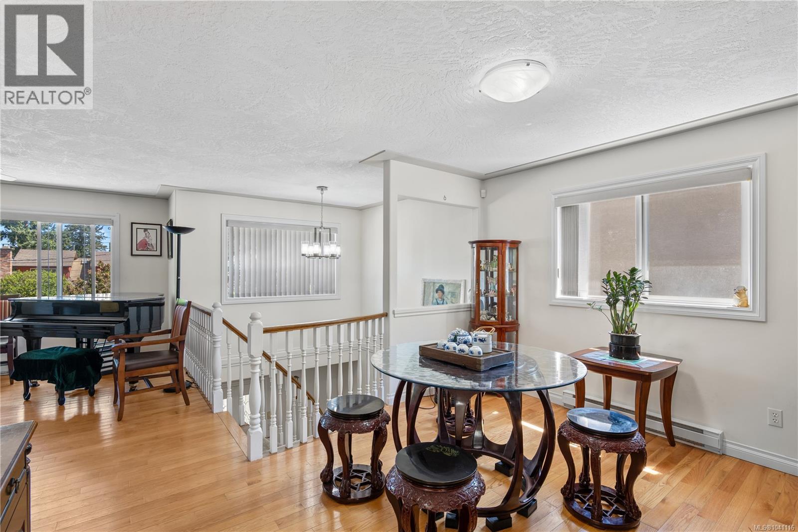 1615 Agnew Ave - 15
